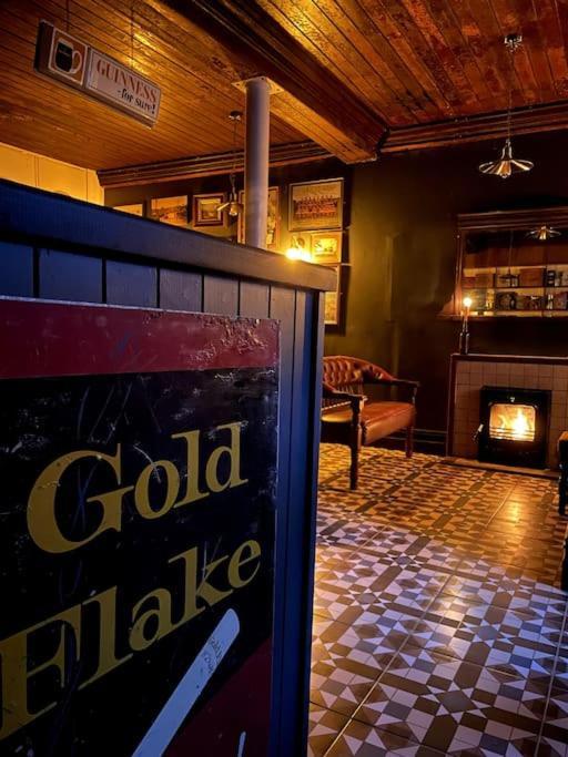Tw O Connell Old World Irish Pub Villa Cahersiveen Bagian luar foto